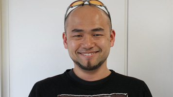 Hideki Kamiya 